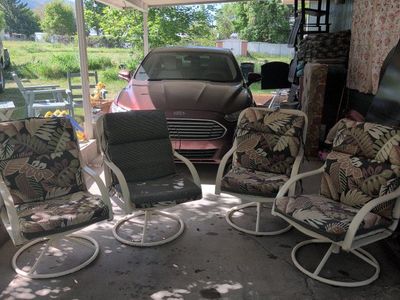 4 patio chairs
