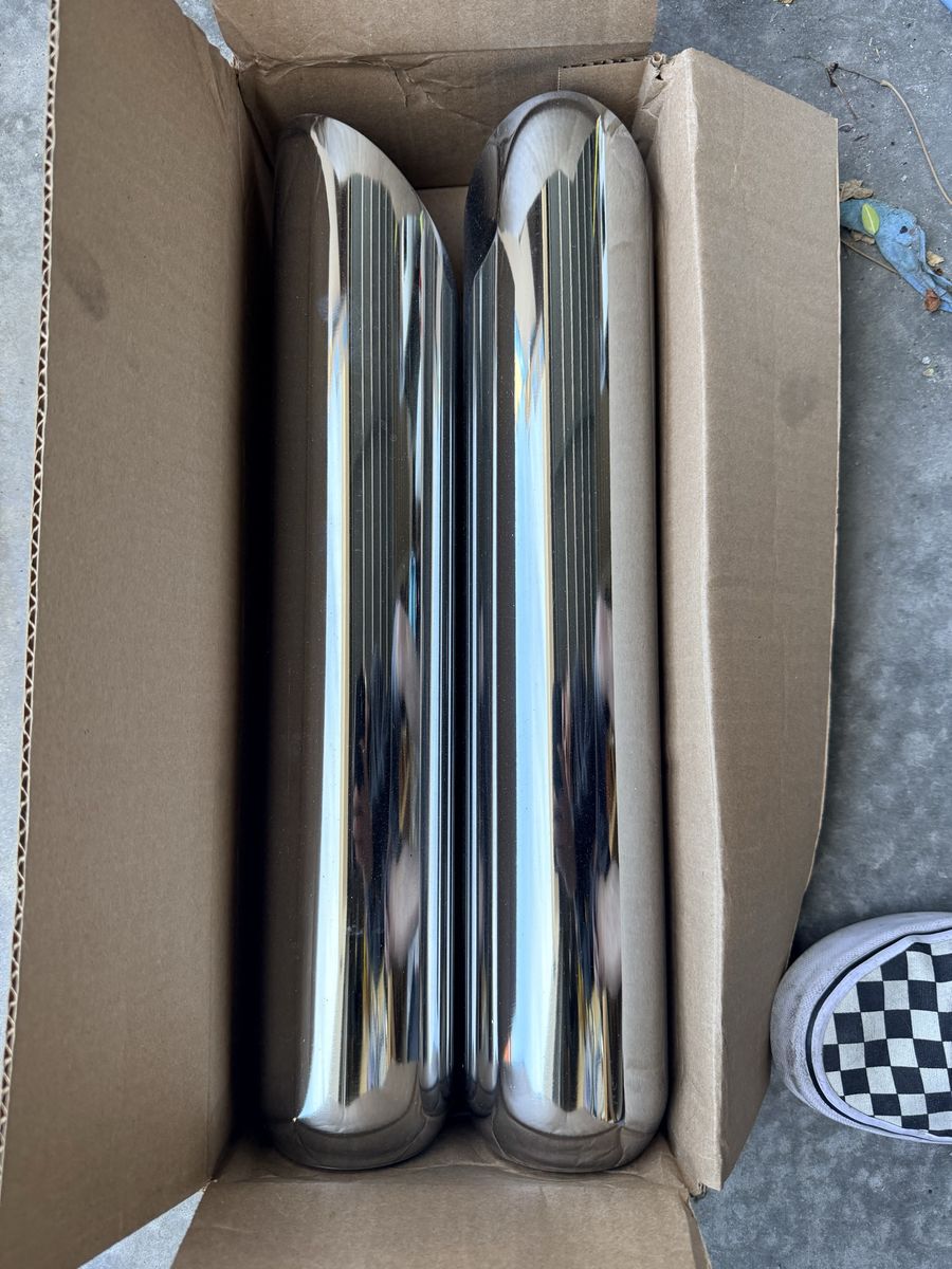 Chrome exhaust tips.