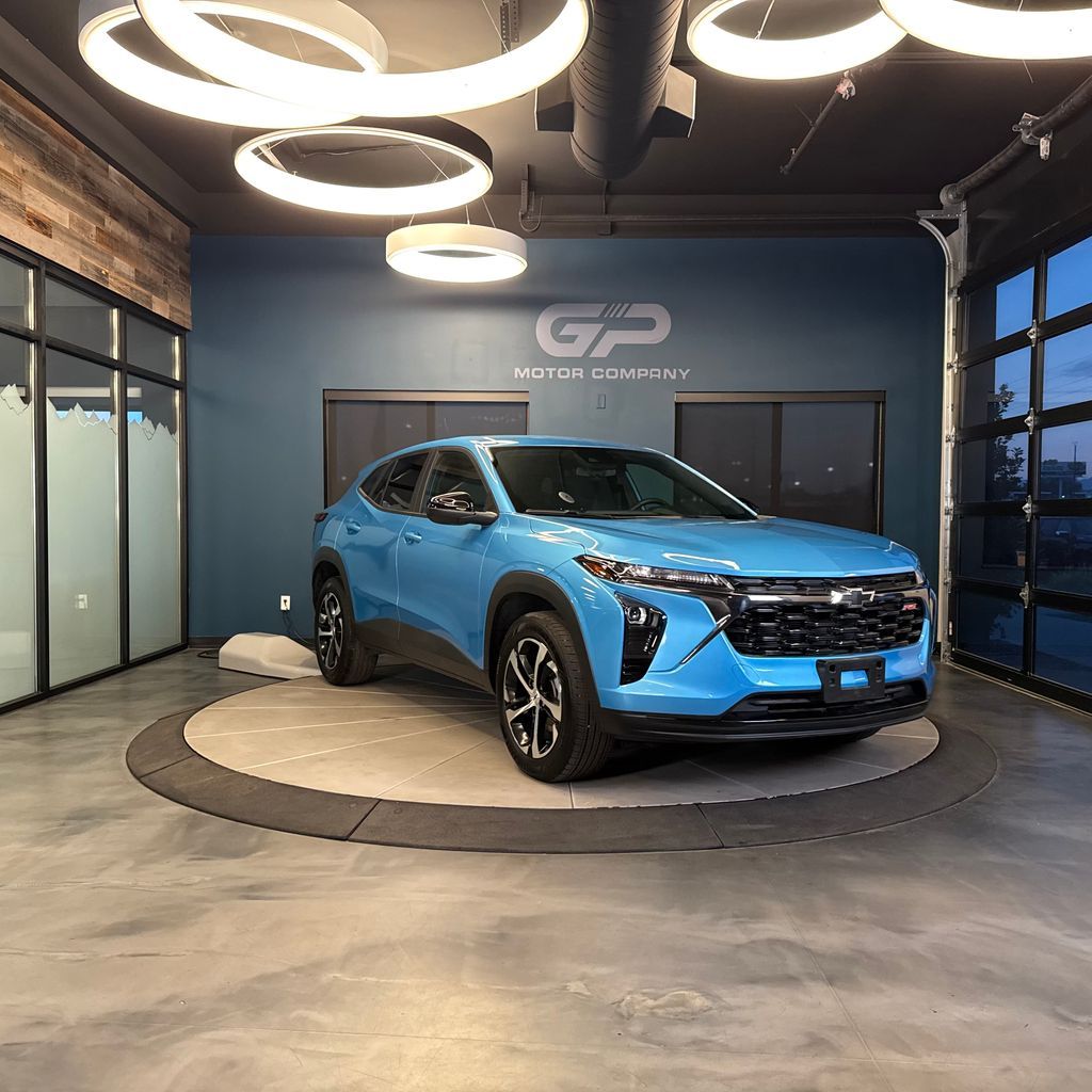 2025 Chevrolet Trax RS