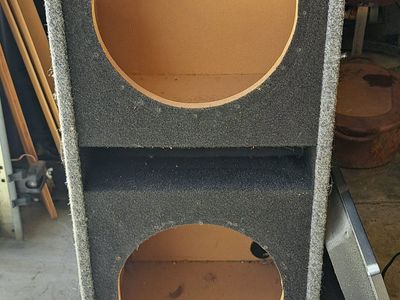 Dual 10" subwoofer box