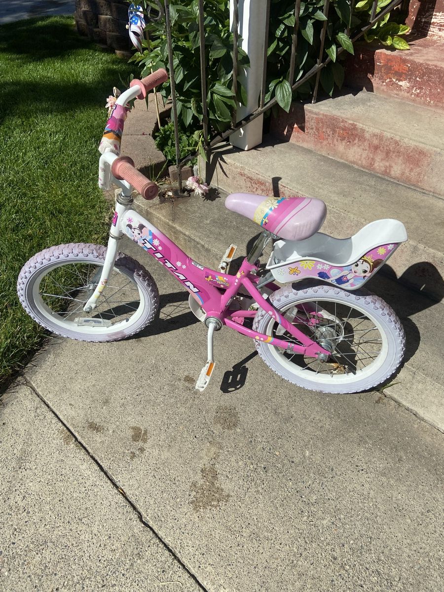 Titan kids bike