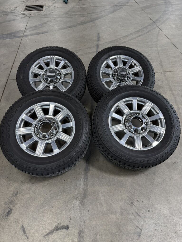 2019 F350 LIMITED Stock 20in Rims/ 275/65/20 Tires