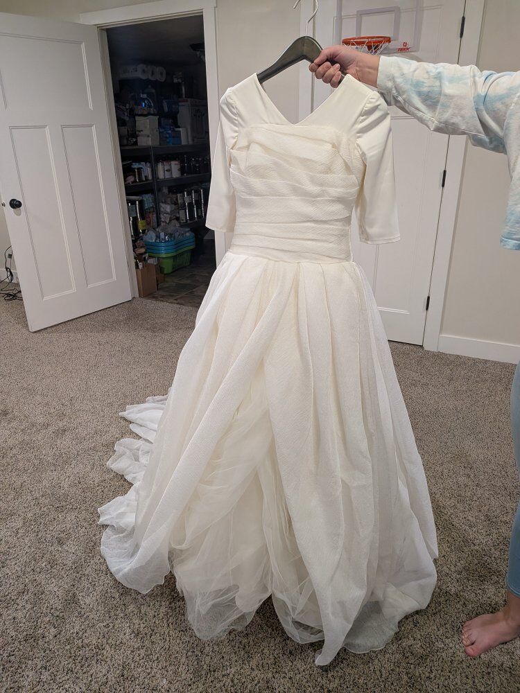 Vera Wang TEMPLE READY wedding dress