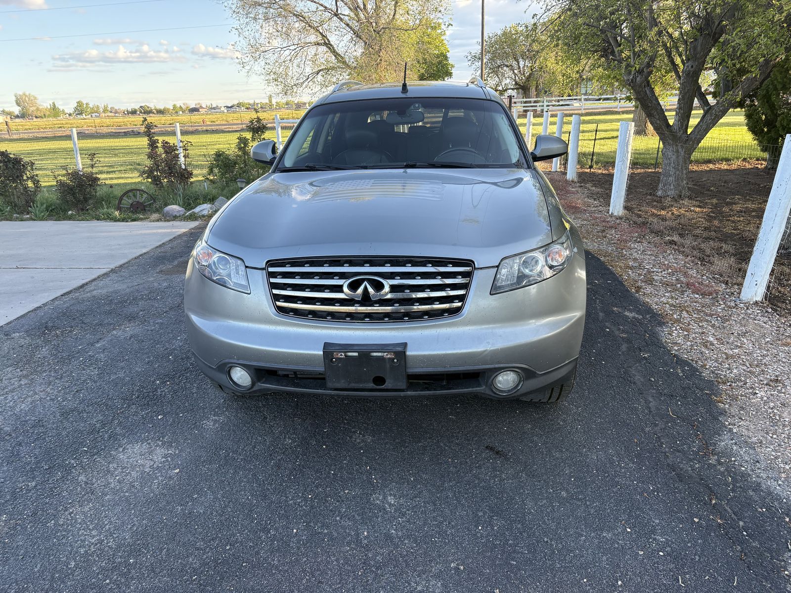 2005 INFINITI FX35 Base