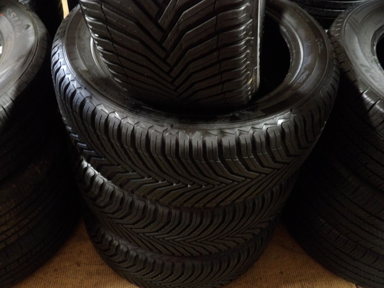 215/50R17 MICHELIN CROSSCLIMATE 2 SET OF USED TIRES