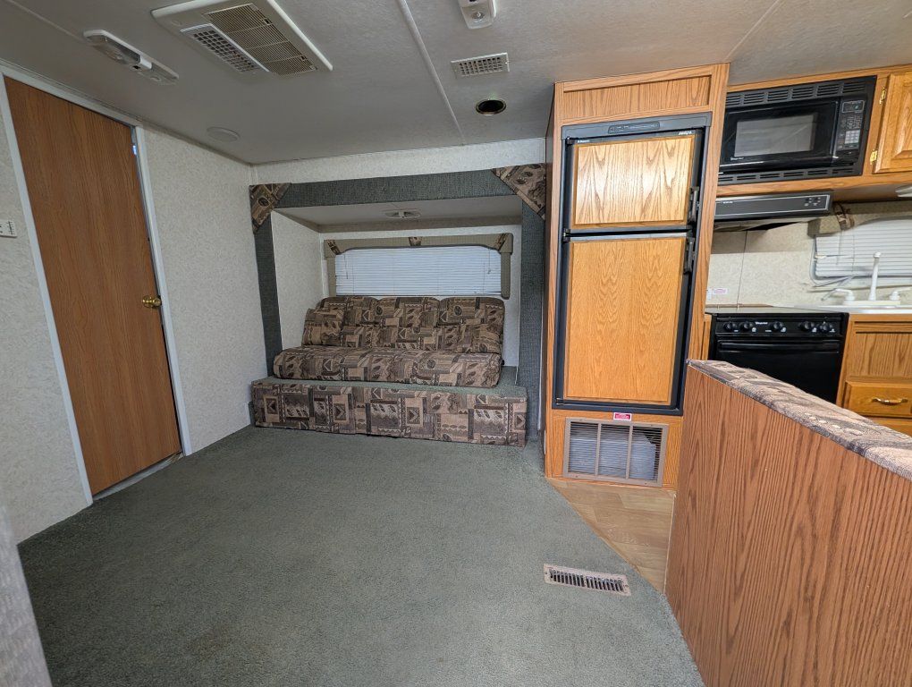 Main image 10