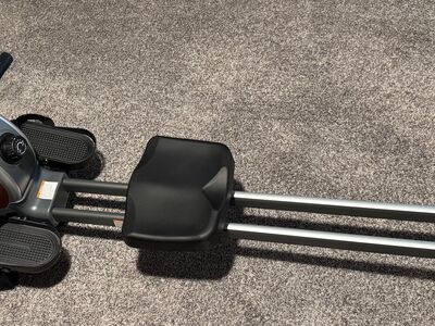 Merach Q1S Rowing Machine - Like New!