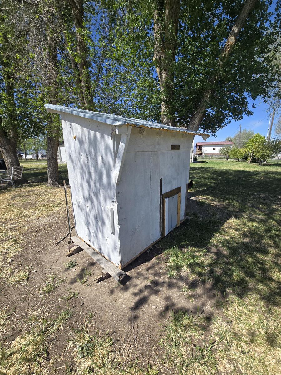 Chicken Coop - FULLY INSULATED