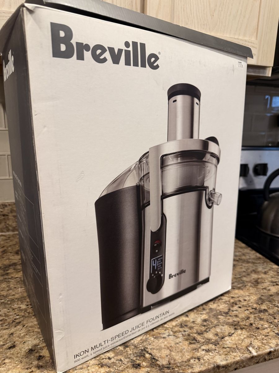 Breville Ikon Multi-Speed Juice Fountain 900W Stainless Steel Juicer BJE820XL