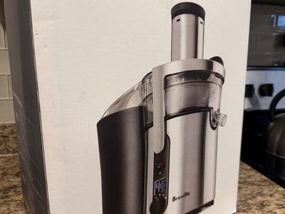 Breville Ikon Multi-Speed Juice Fountain 900W Stainless Steel Juicer BJE820XL