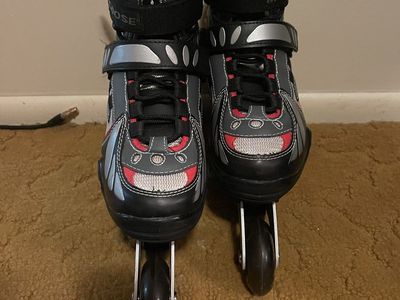 Mongoose ABEC-5 Inline Skates Rollerblades Black/Gray/Red Size 6