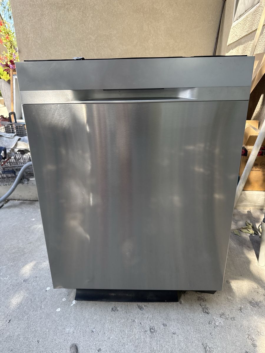 Samsung Stainless Steel Dishwasher - Standard Size, Built-in, Used