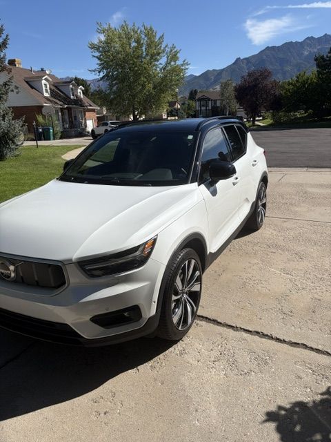 2022 Volvo XC40 Recharge Twin Ultimate