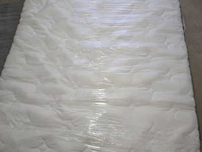brand new never used 10" Hybrid Queen mattress medium firmness
