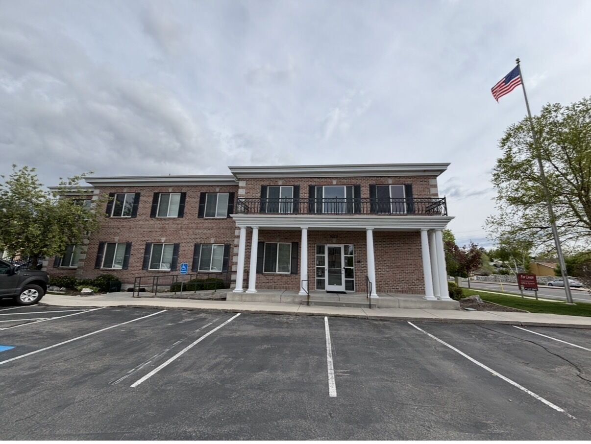 Private office space in Sandy!