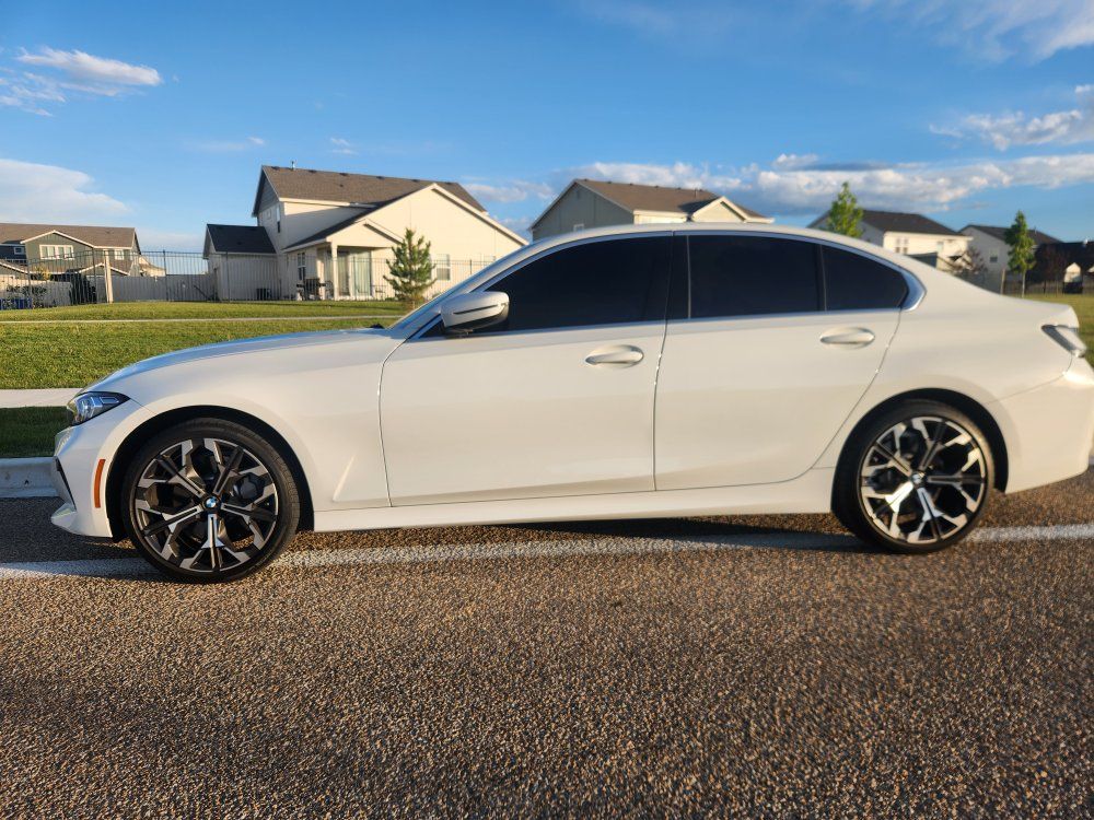 2025 BMW 3 Series 330i xDrive