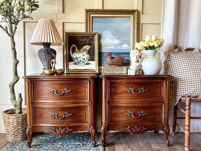 *FREE DELIVERY* Vintage Dixie French Nightstands