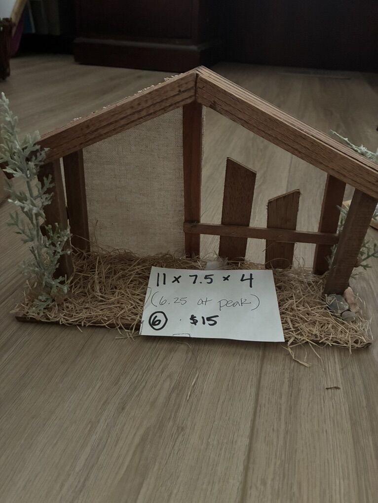 Nativity Stables- Please Read Description First...