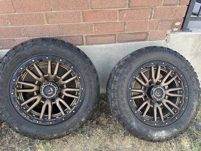 Wheels and tires 8x170mm