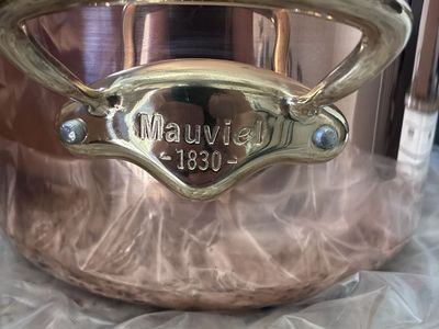 Mauviel M'heritage Copper/Bronze stew Pot with Lid, 6.4 Quart Capacity, New
