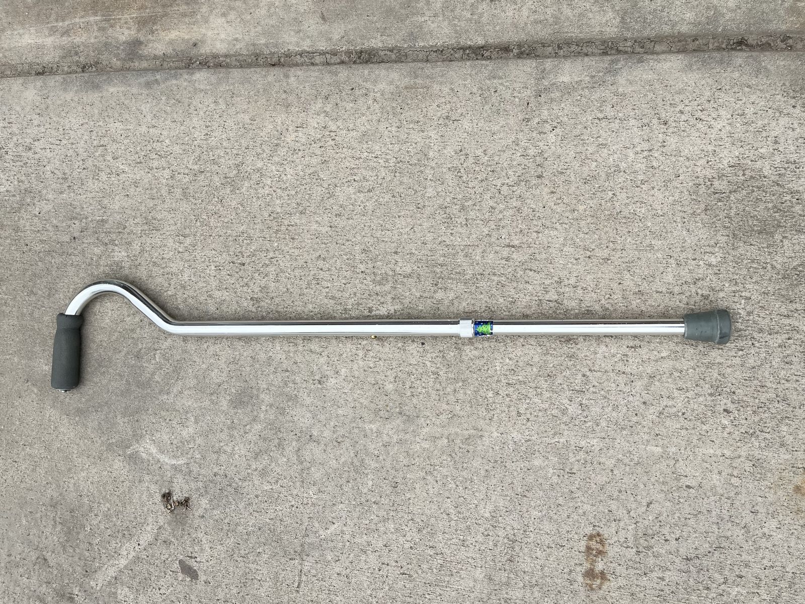 Adjustable Aluminum Offset Cane with Foam Handle for Support & Stability - Used Excellent