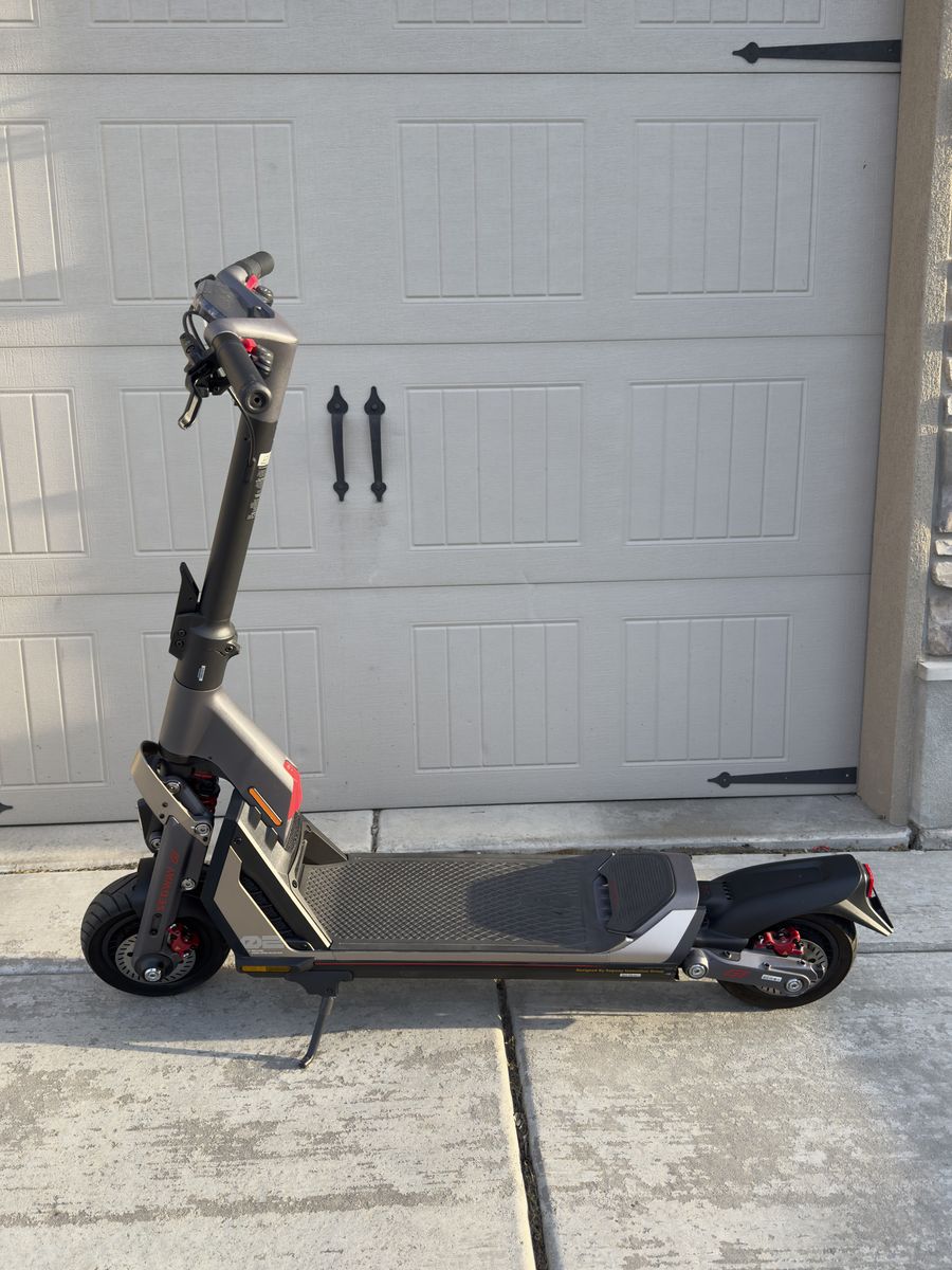 Segway Ninebot SuperScooter GT2