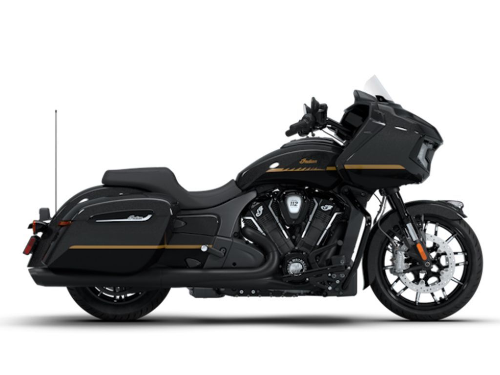 2026 Indian Motorcycle® Challenger® Dark Horse® 112 w/PowerBand Audio Black Crystal w/Black Metalli