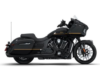 2026 Indian Motorcycle® Challenger® Dark Horse® 112 w/PowerBand Audio Black Crystal w/Black Metalli