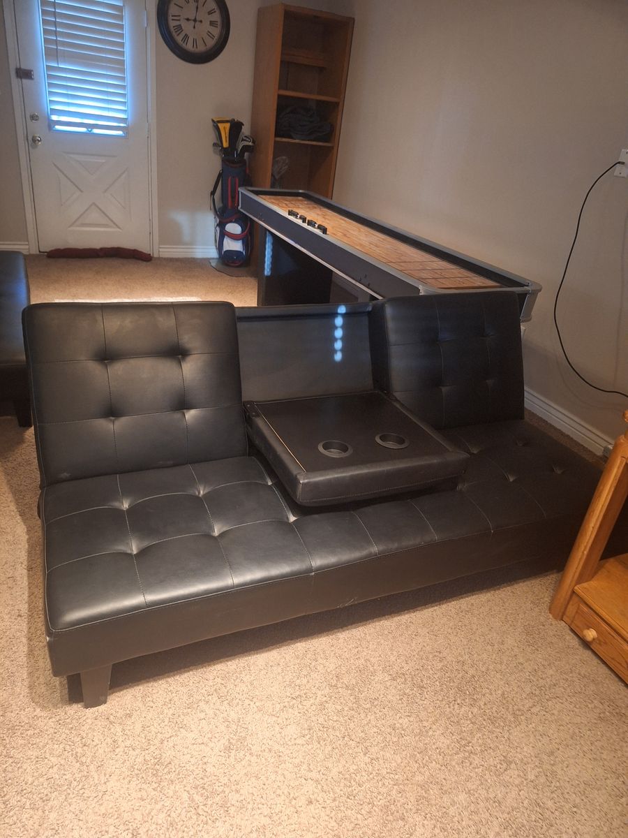 Two Futons-couches both together