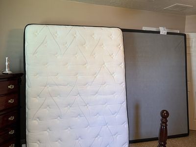 Serta Queen Dream Haven 10" Plush Pillow Top Mattress & Box Spring Set