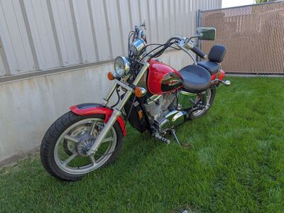 NICE low mile Honda VT1100 READY TO RIDE!