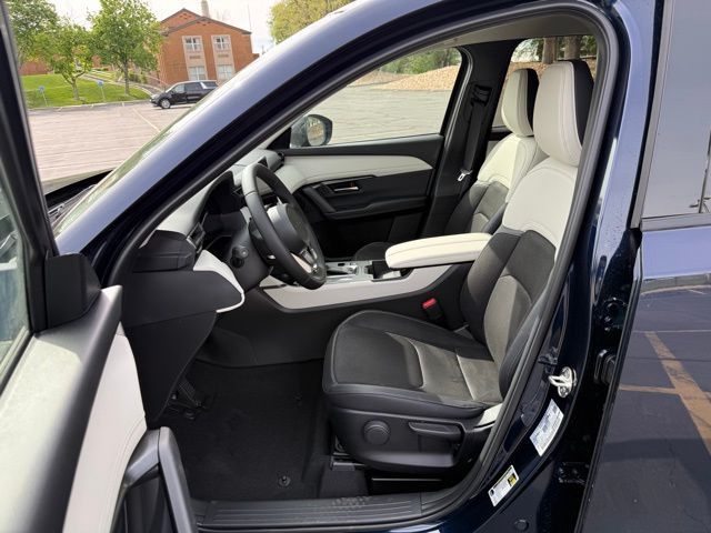 Main image 12