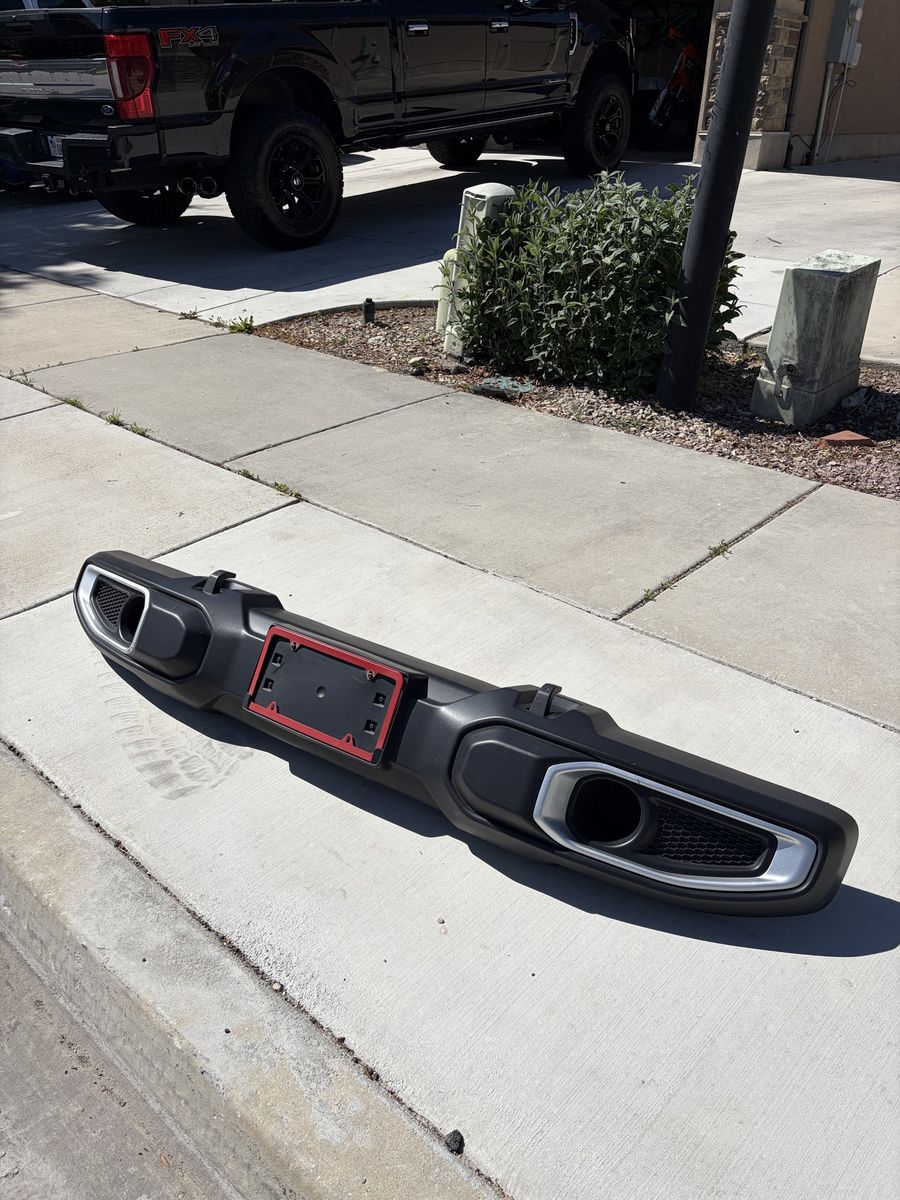 2023 Jeep Gladiator Front Bumper