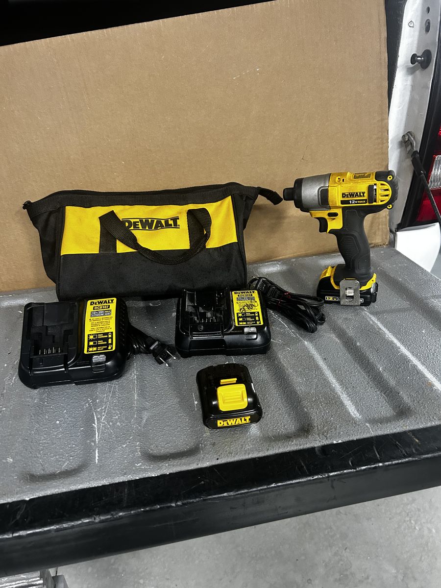 Dewalt 12 V Drill, Like New