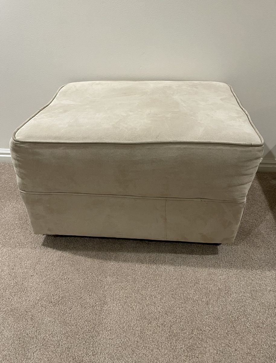 Main image 3