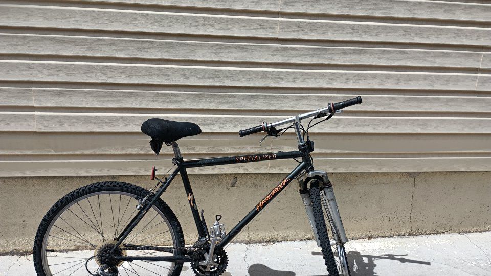 Specialized mountain bike $100