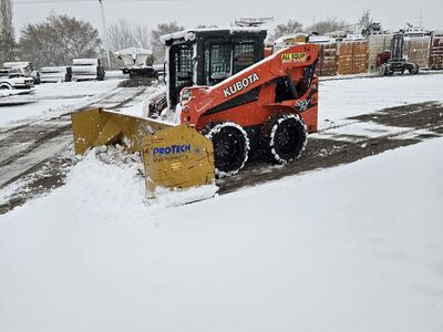 Snow removal skid steer and box for rent $349/day