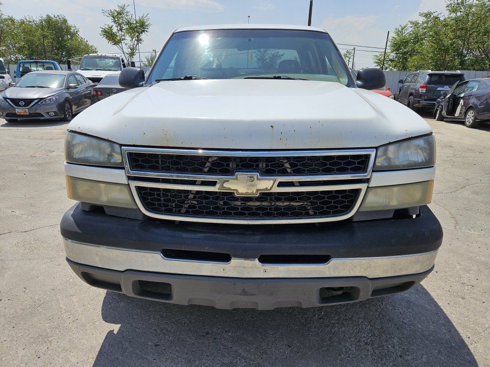 2006 Chevrolet Silverado 3500 Work Truck