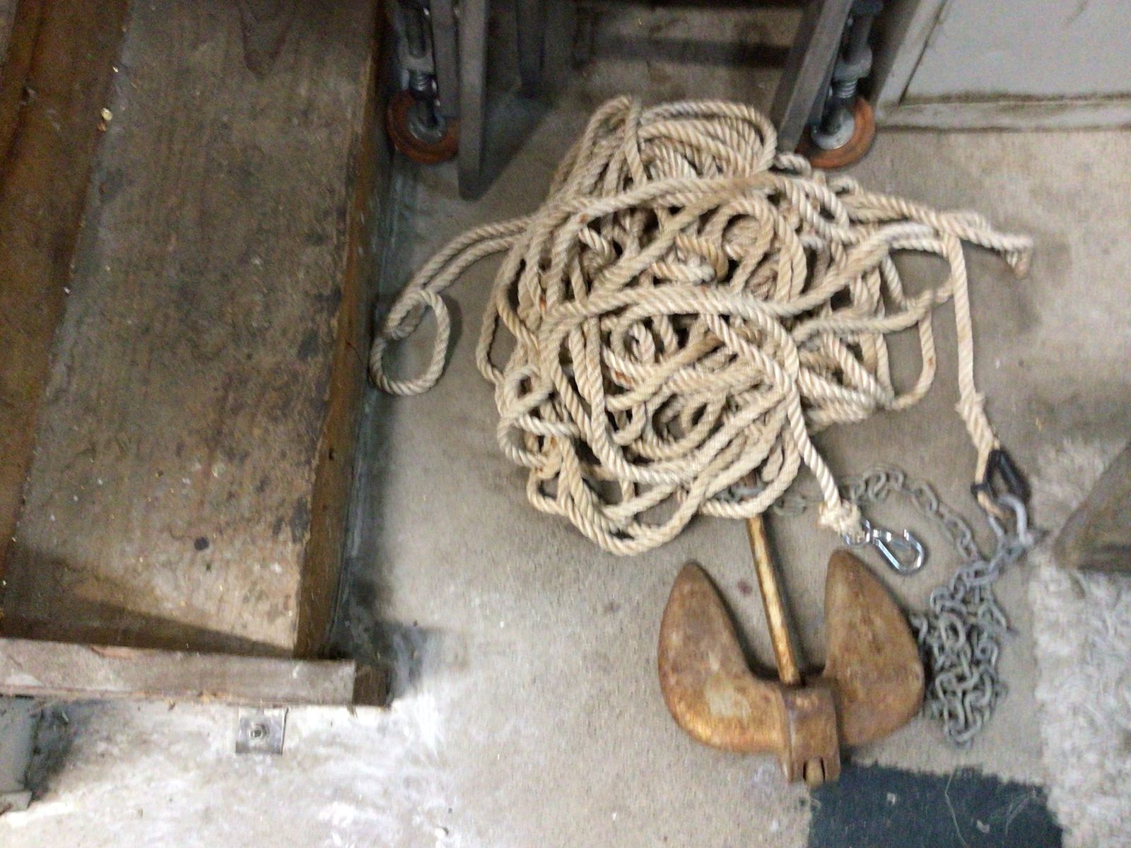 Boat anchor w/ rope