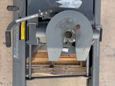 B&W Companion Slider 5th Wheel Hitch - RVK3400