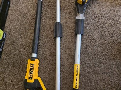 DEWALT 20V MAX 8 in. Brushless Cordless Pole Saw (Tool Only)