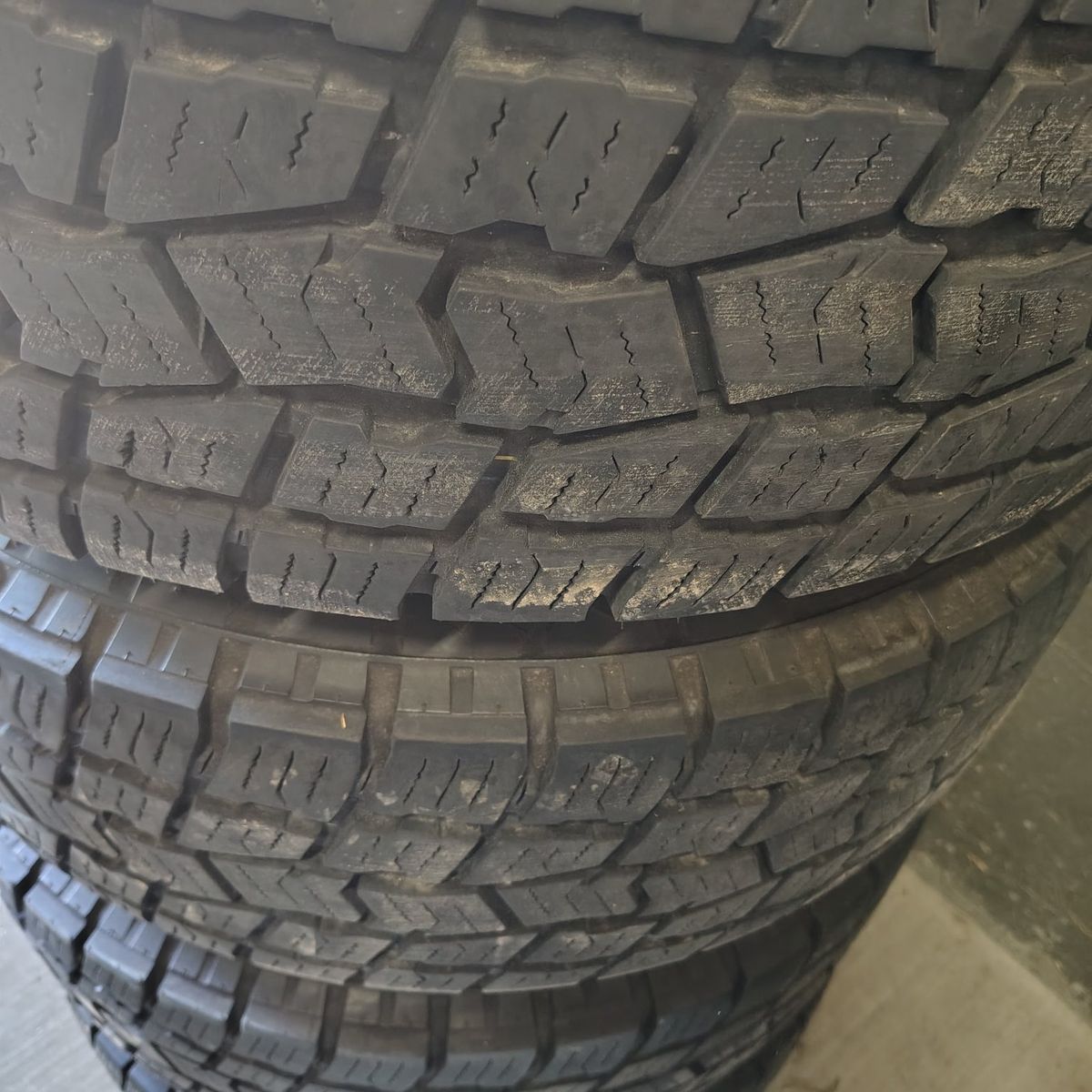285/70r17 Big O Big Foot All-Terrain 10 ply E