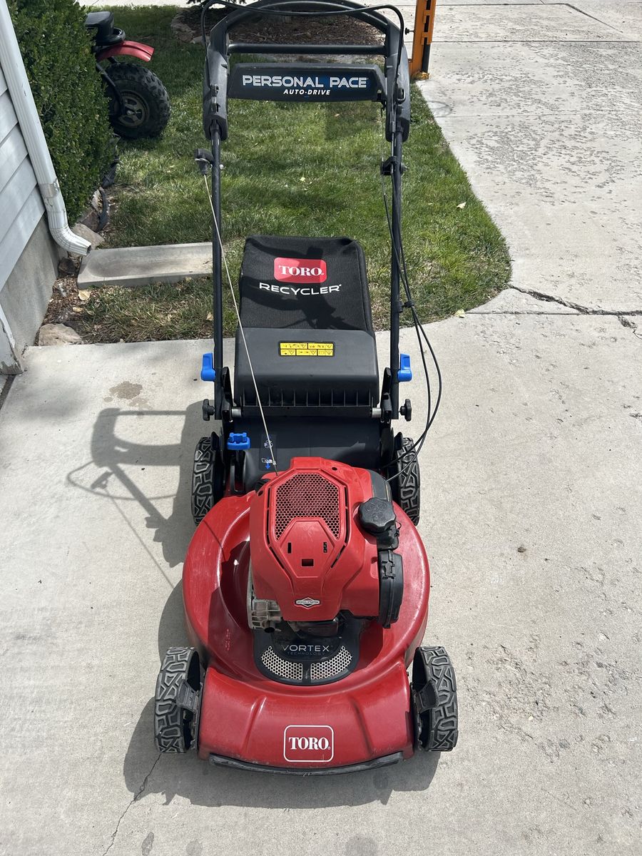 Toro recycler lawn mower
