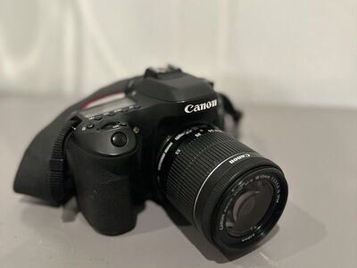 Canon EOS 80D + 18-55mm Lens – Excellent Condition + Camera Bag