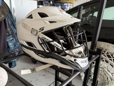 Cascade S youth lacrosse helmet