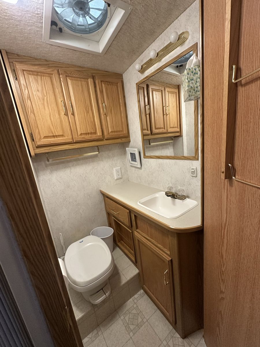 Main image 6
