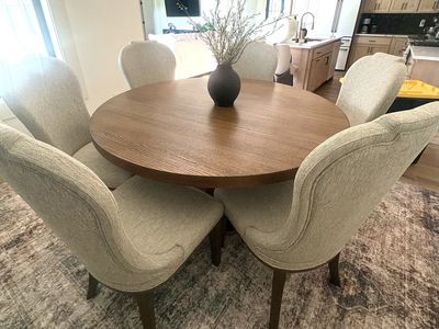 Jorlaina Round Dining Table & Jorialna Dining Chairs New from Ashley’s