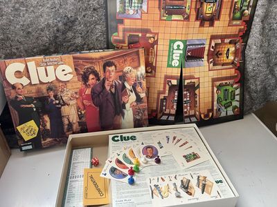 Vintage Clue Board Game 1996