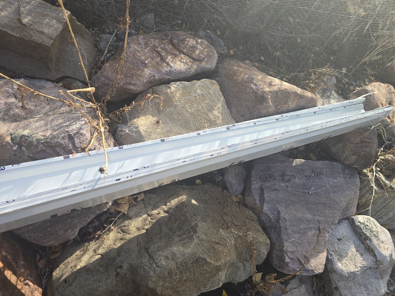 Aluminum gutter