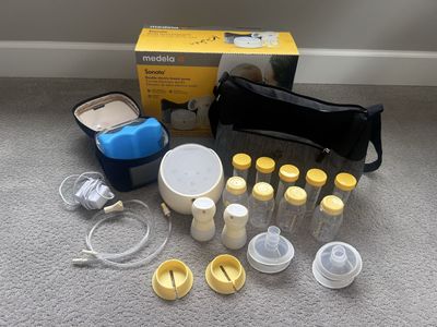 Medela Sonata Pump with extras